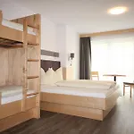 Отель Stefan 4*