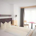 Stefan Hotel